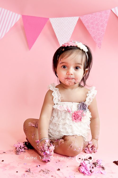 cake smash photography - baby girl