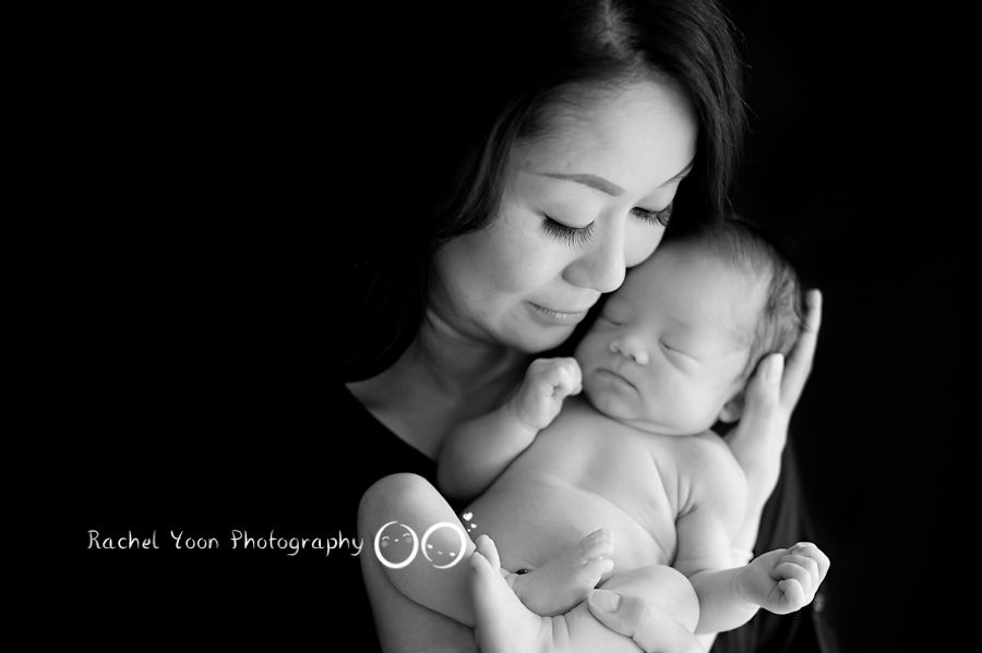 newborn photography vancouver - baby boy with mom