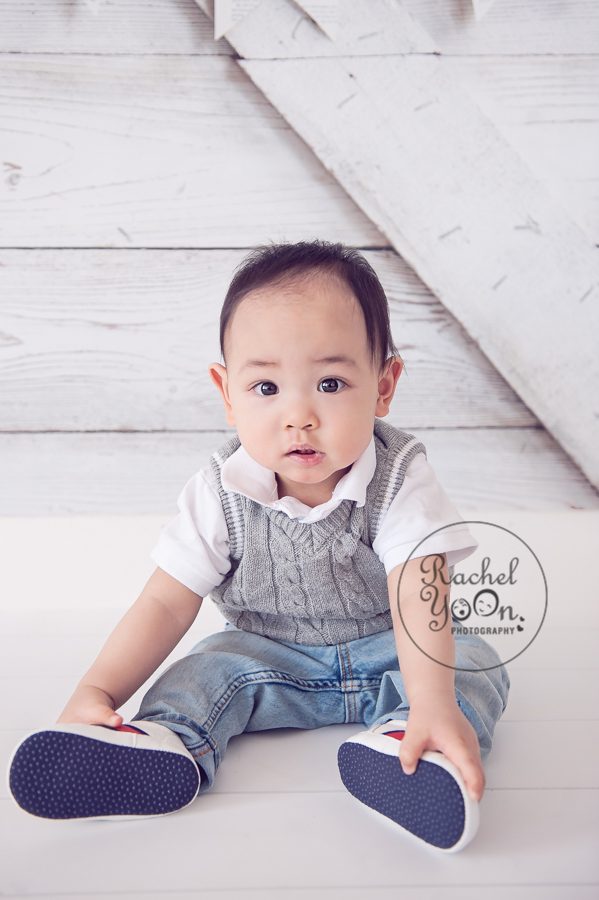 baby boy sitting - baby photography vancouver