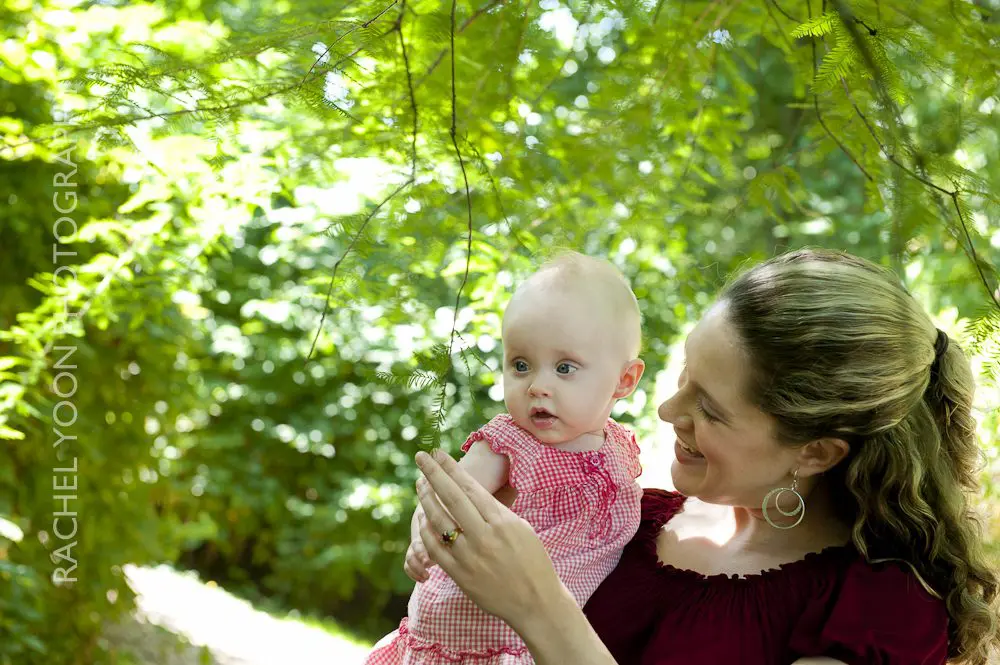 family photography in Stanley Park family photography in Stanley Park