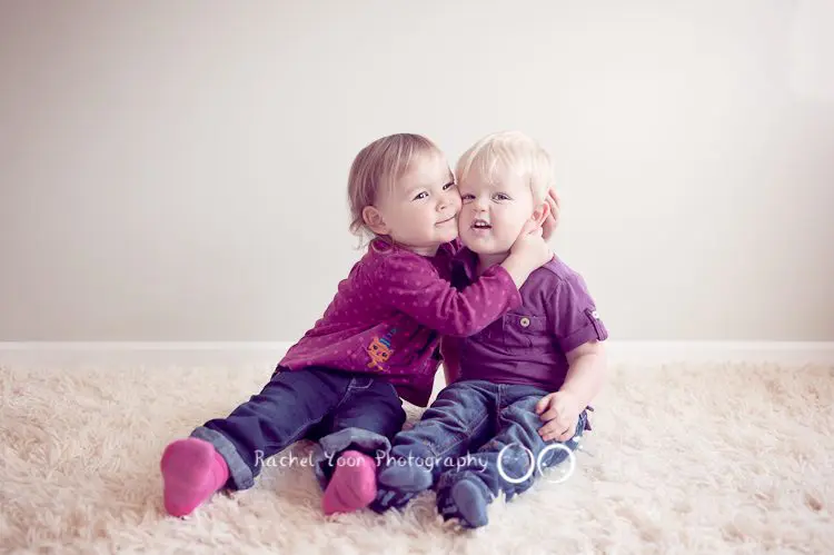 baby photography cousins