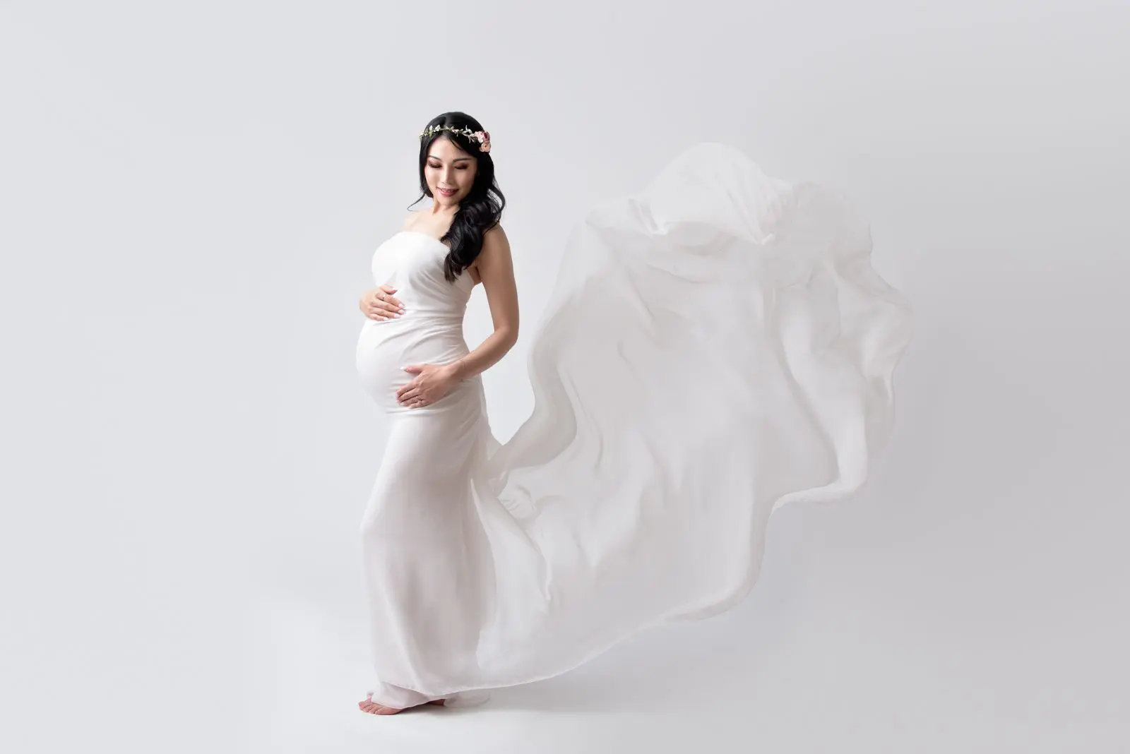 maternity photography - white wrap