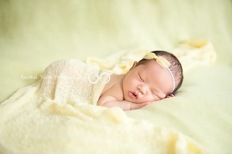 vancouver newborn photographer - newborn baby girl
