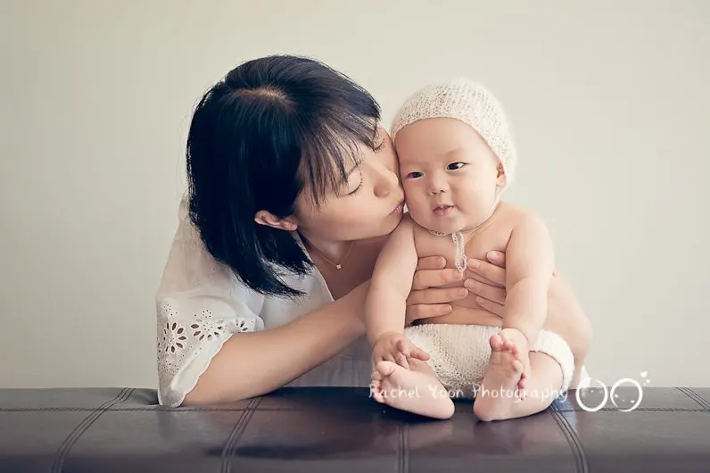 Baby Photography Vancouver - 6 months old baby boy with mom