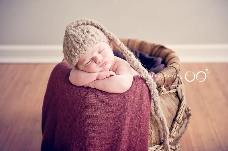 newborn photography vancouver - newborn basket prop