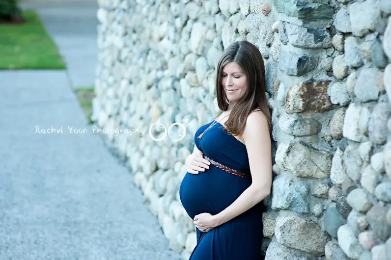 maternity photography vancouver - outdoor