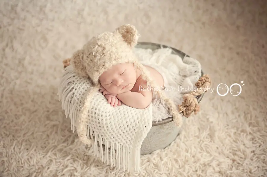 newborn photography vancouver - baby boy in a bucket