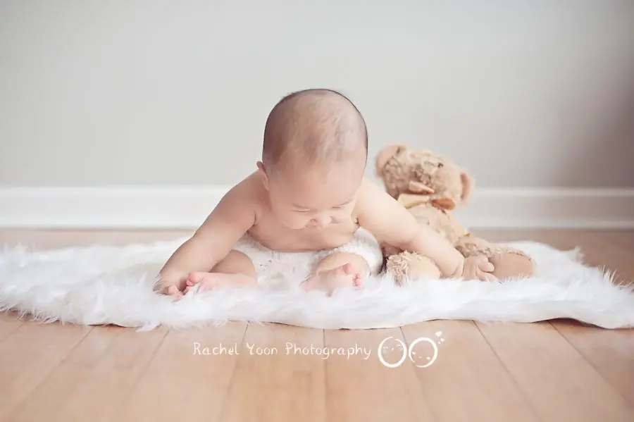 baby photography vancouver - 6 months old baby boy