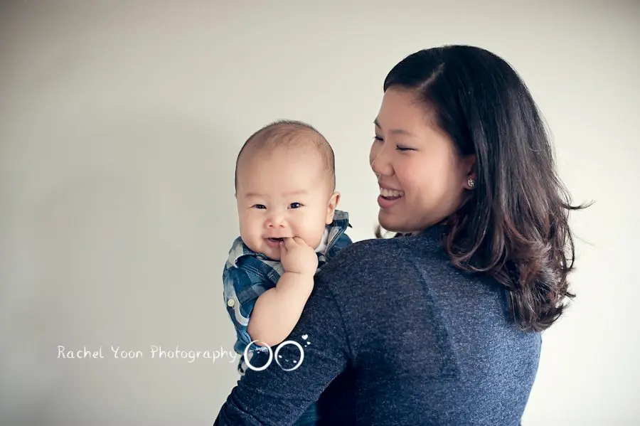 baby photography vancouver - 6 months old baby boy