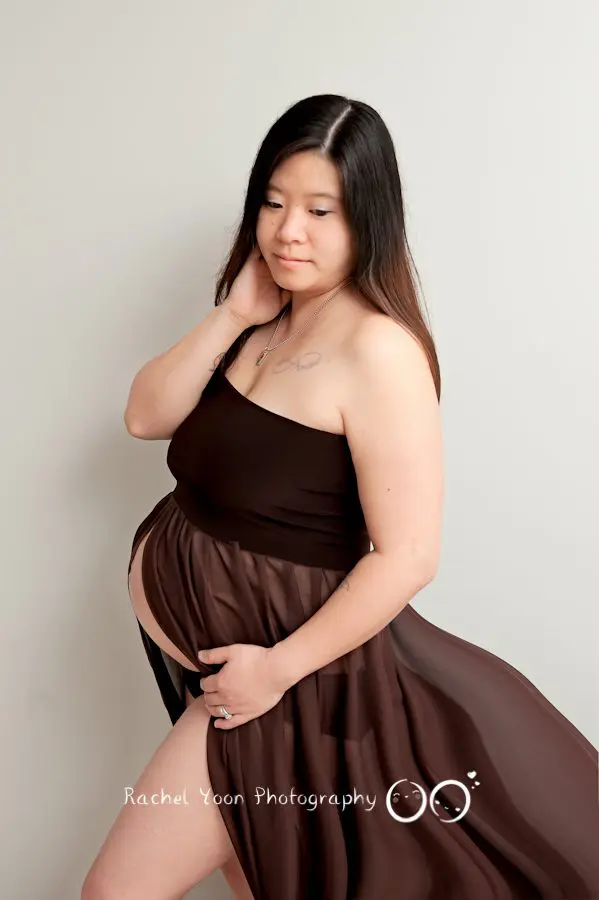 maternity photography vancouver - chocolate maternity gown