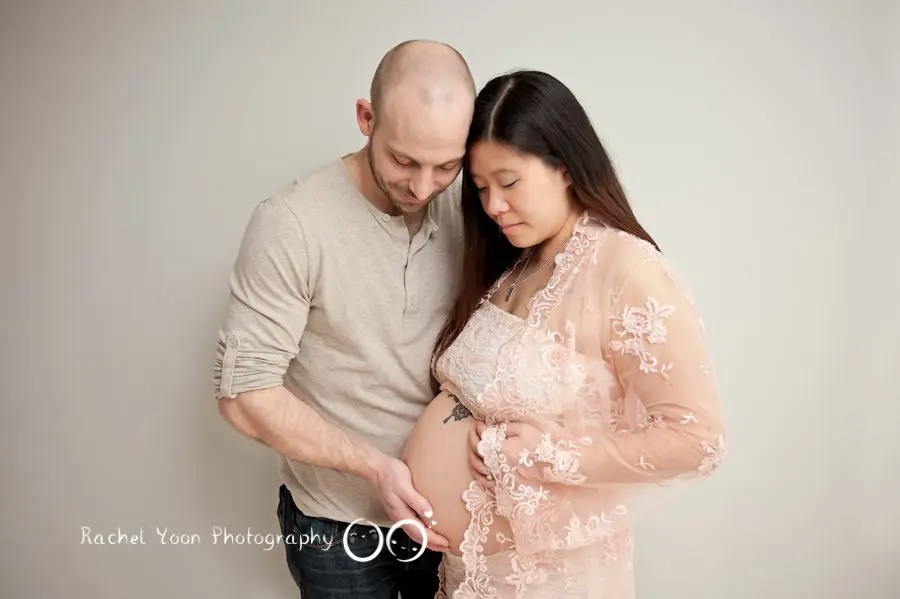 maternity photography vancouver - couple