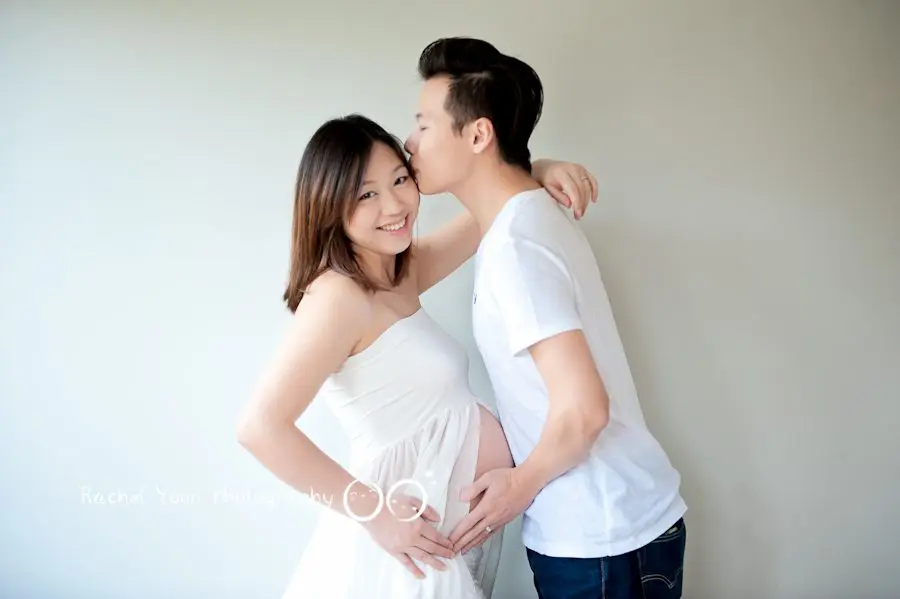 maternity photography vancouver - couple