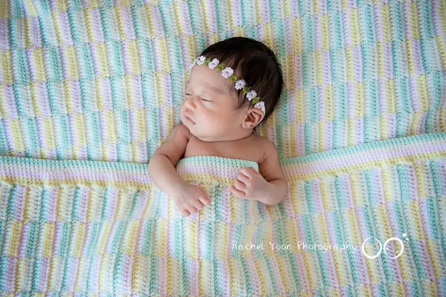 newborn photography vancouver - newborn baby girl