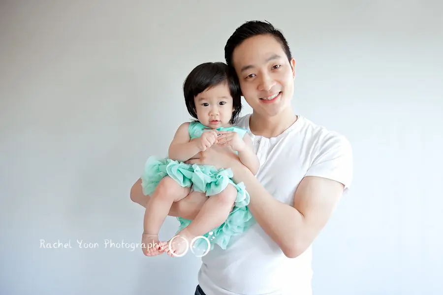 baby photography vancouver - 1 year old baby girl with dad