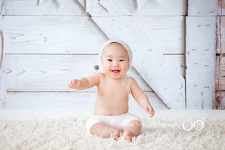 baby photography vancouver - 6 months old baby boy