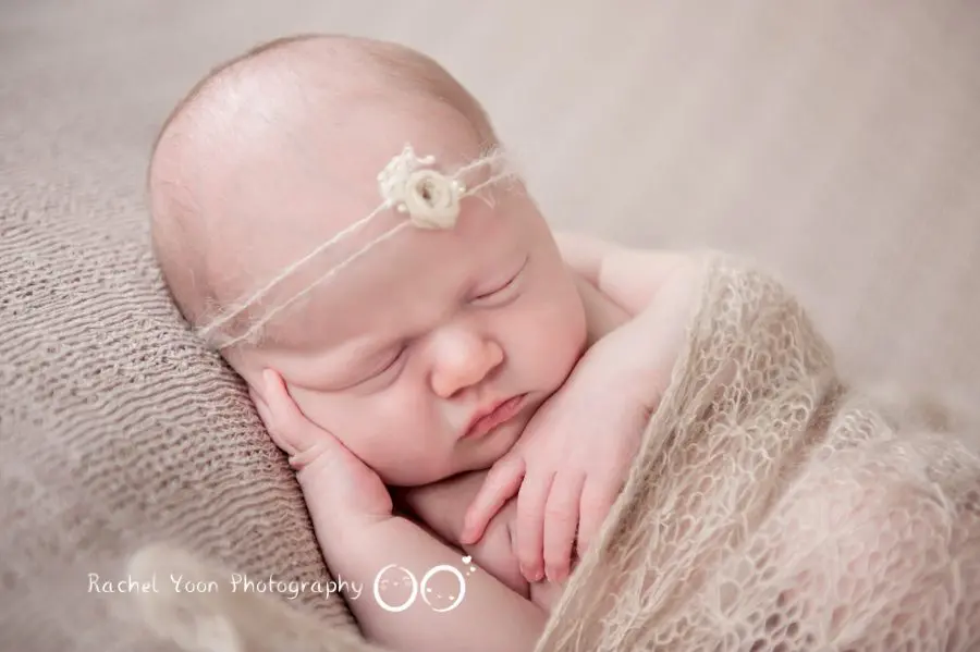 newborn photography vancouver- baby girl