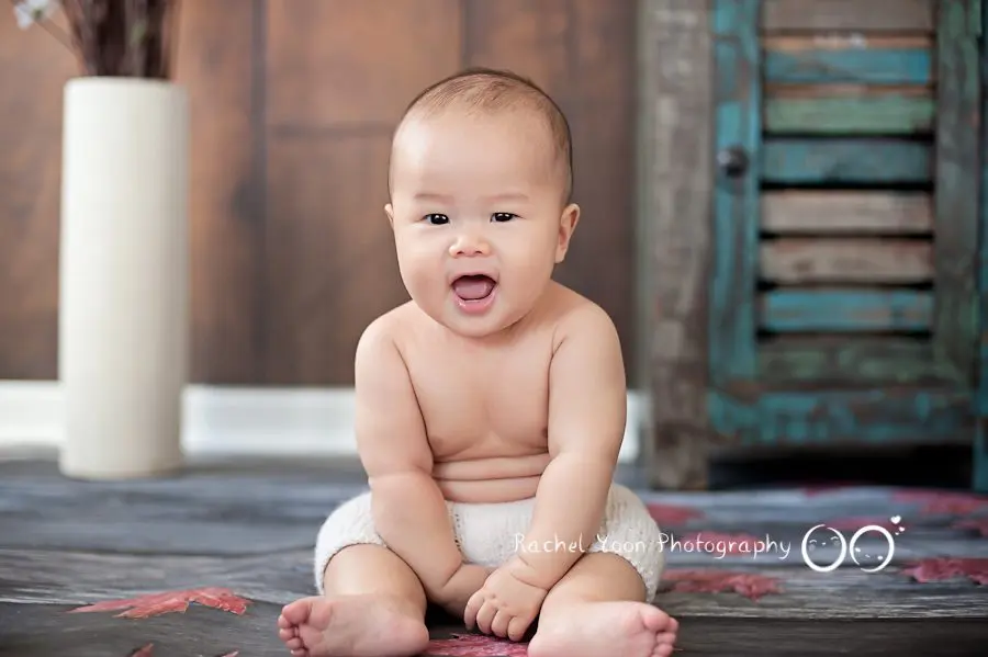 newborn baby with sibling - Newborn Photography Vancouver