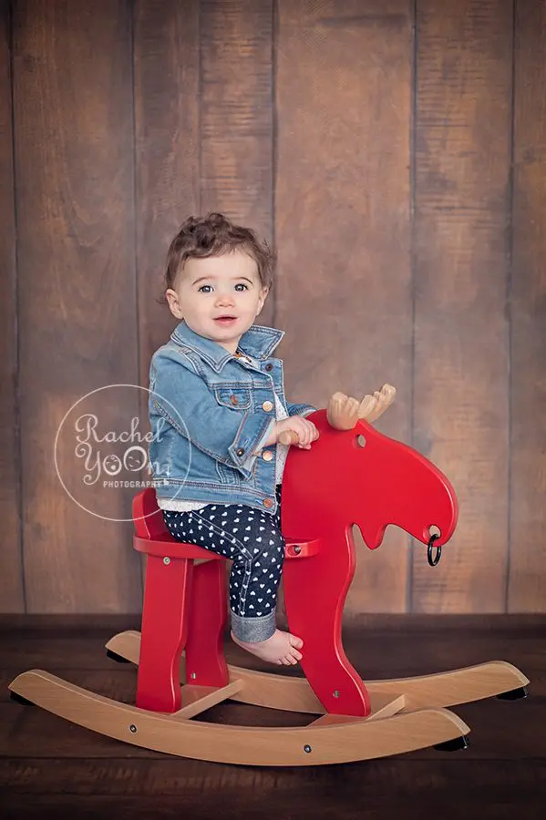 1 year old baby at studio - baby photography vancouver