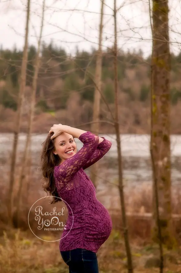 maternity photography vancouver - outdoor maternity session at Deer Lake