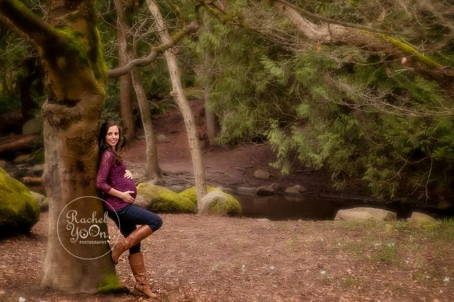 maternity photography vancouver - outdoor maternity session at Deer Lake