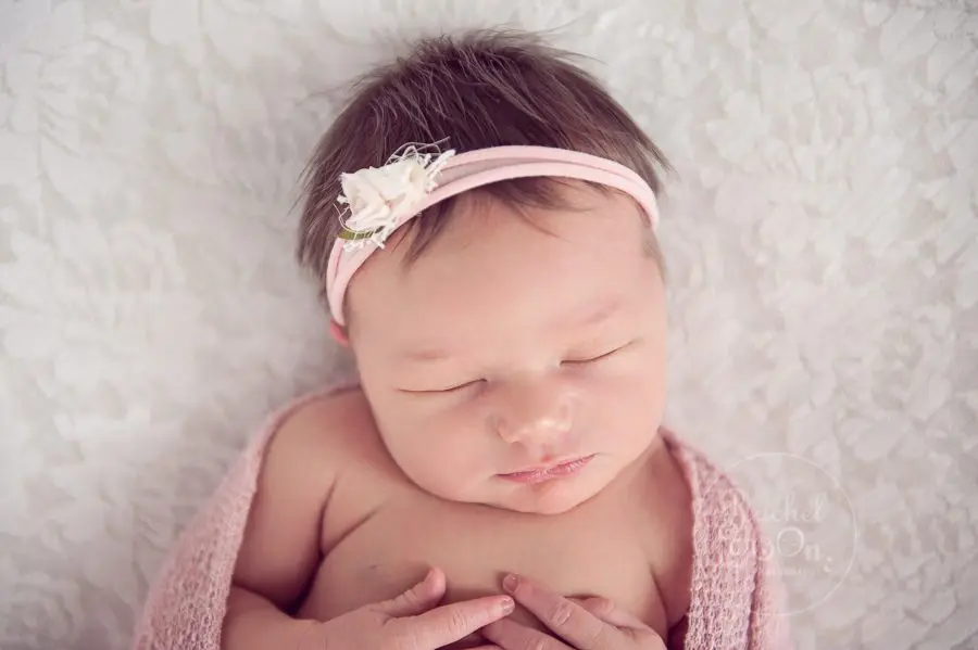 newborn baby girl close up - newborn photography vancouver