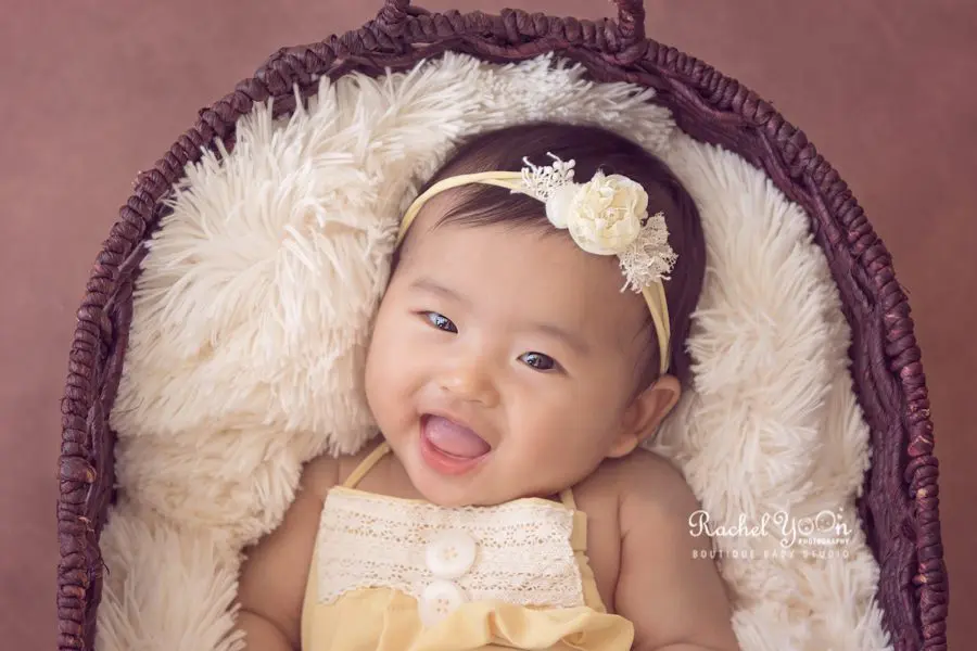100 days old baby girl smiling - Baby Photography Vancouver