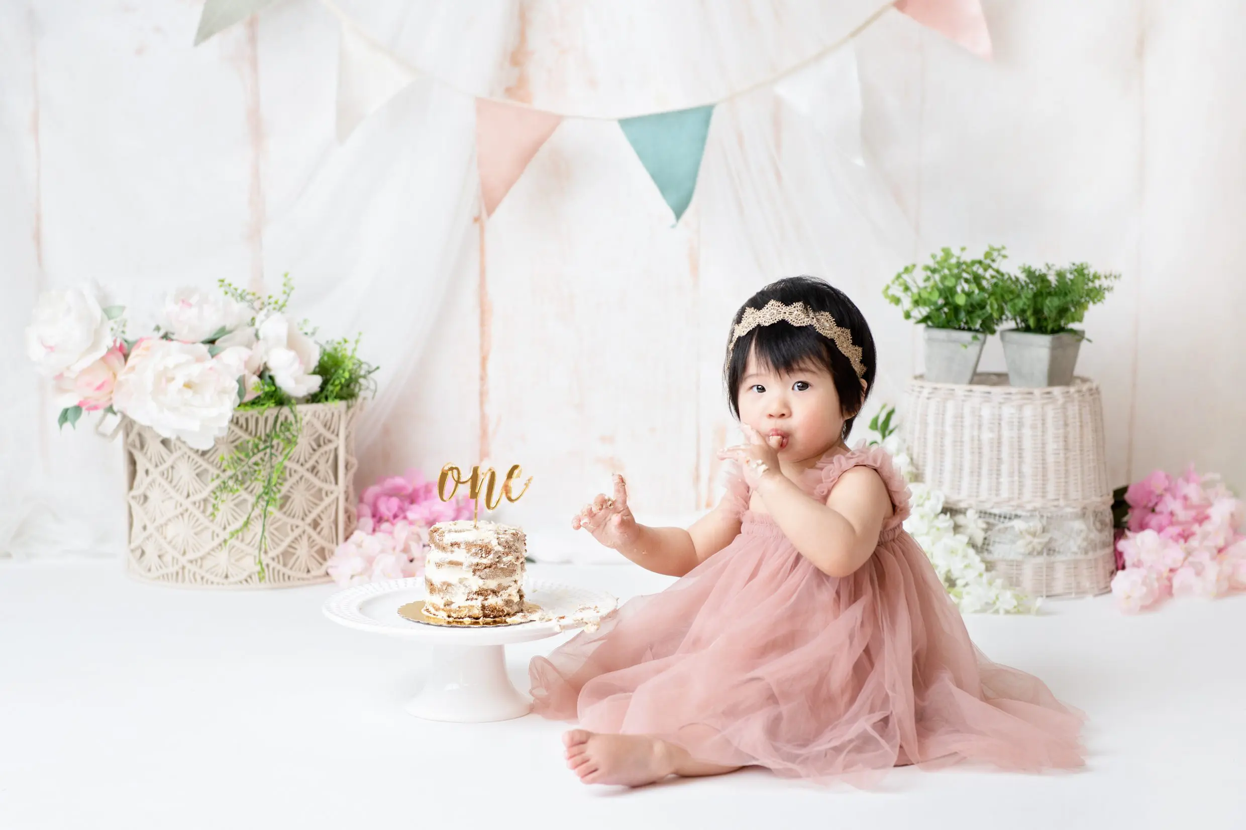 white themed cake smash for baby girl