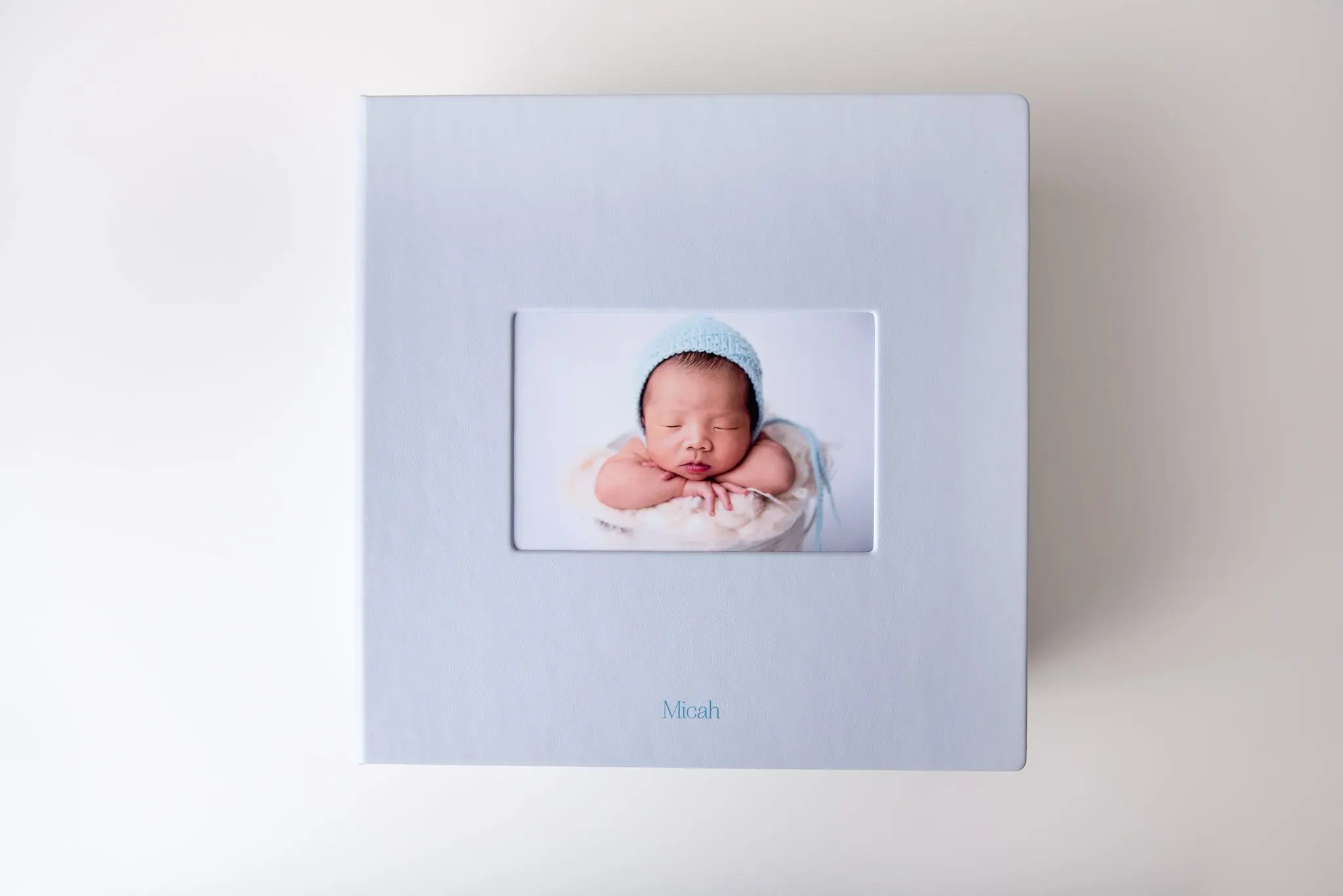 folio box exclusive front