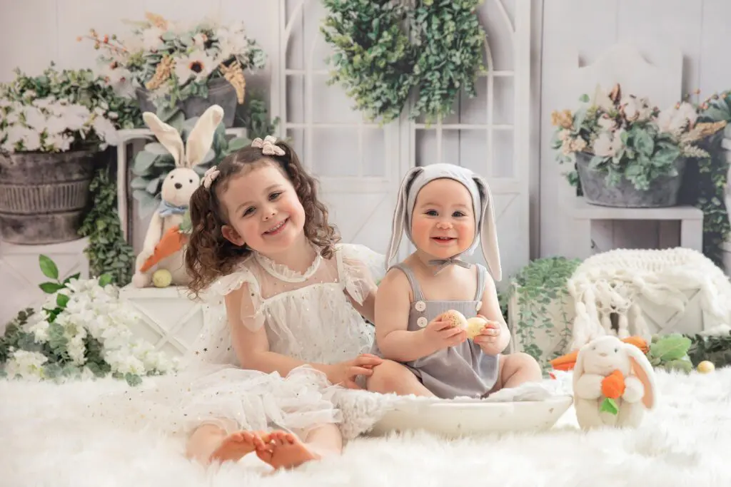 Spring/Ester Mini Session sibling photo