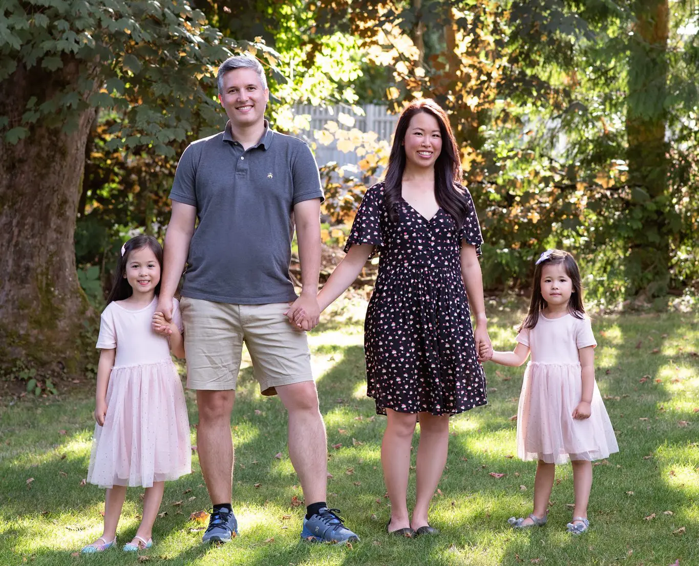 family mini session at Deer Lake