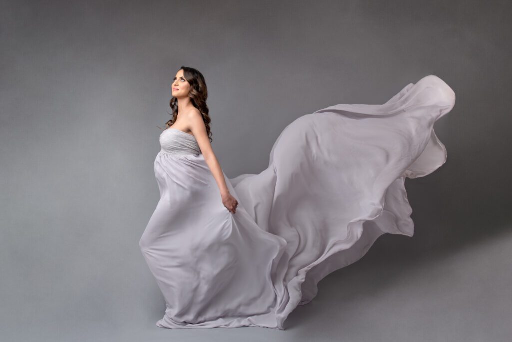 maternity photography - grey gown