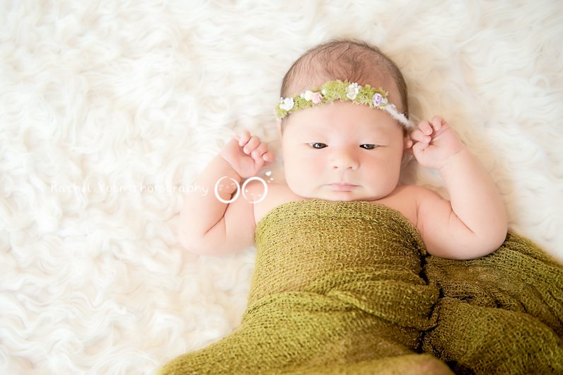 newborn photography vancouver - baby girl with eyes open