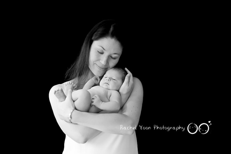 newborn photography vancouver - baby girl with mom
