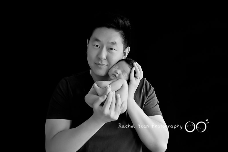vancouver newborn photographer - newborn with dad