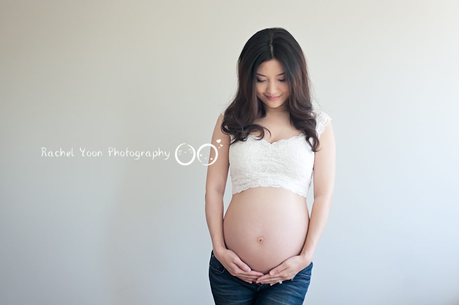 Maternity Photography Vancouver| Rebecca - Rachel Yoon Photography