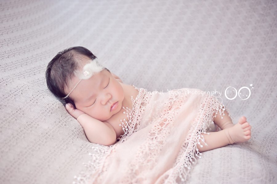 newborn photography vancouver - one month old baby girl