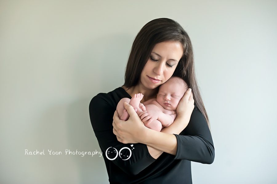 newborn photography vancouver - newborn with mom
