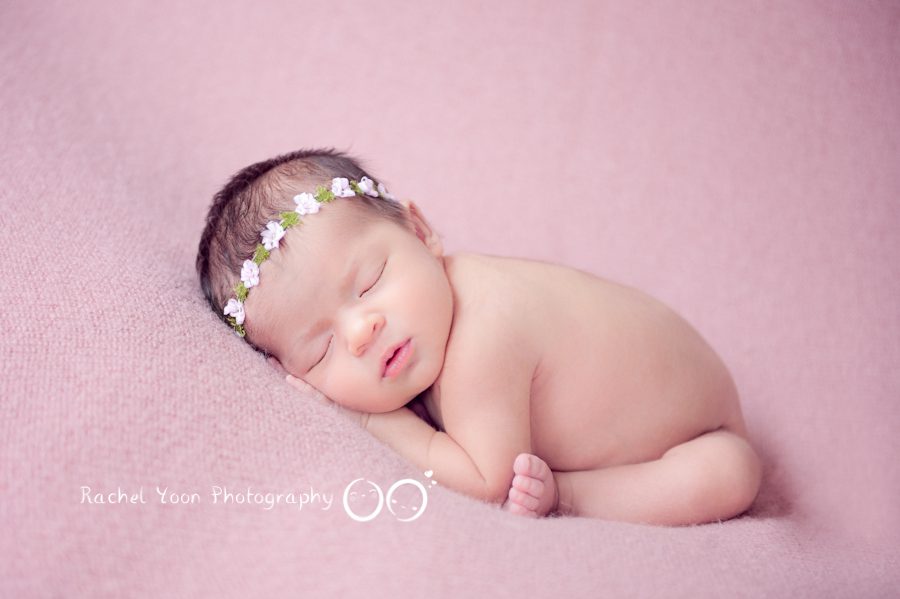 newborn photography vancouver - baby girl taco pose