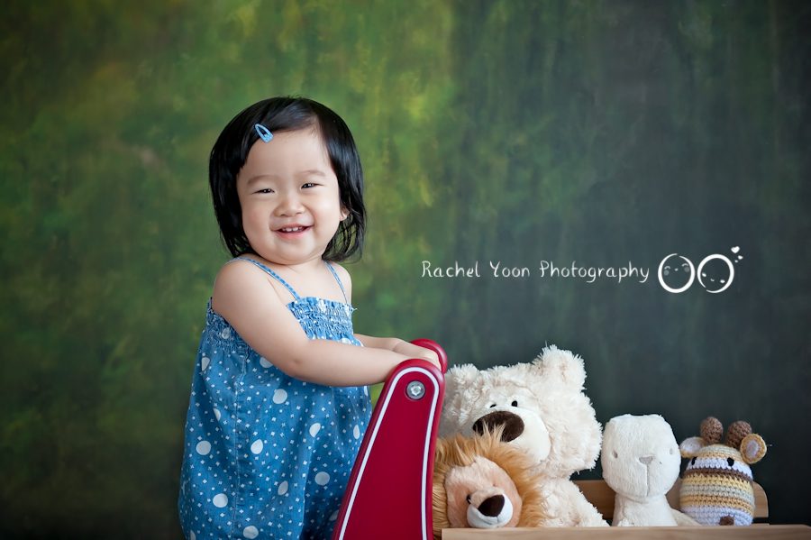 baby photography vancouver - 1 year old baby girl
