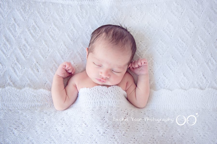 newborn photography vancouver - baby girl - in grandma's blanket