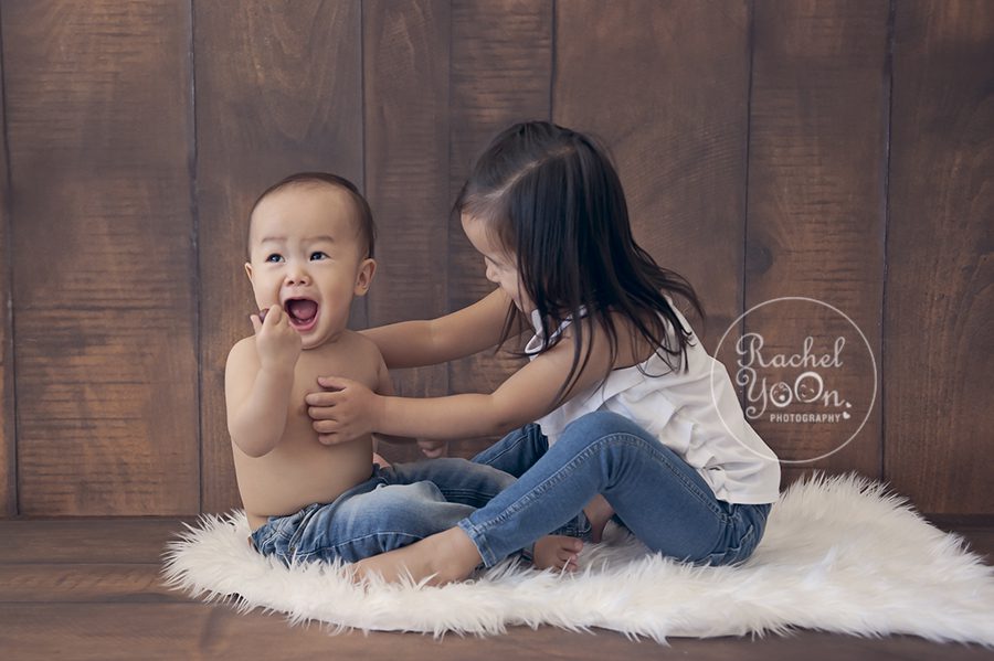sibling photo - Baby Photography Vancouver