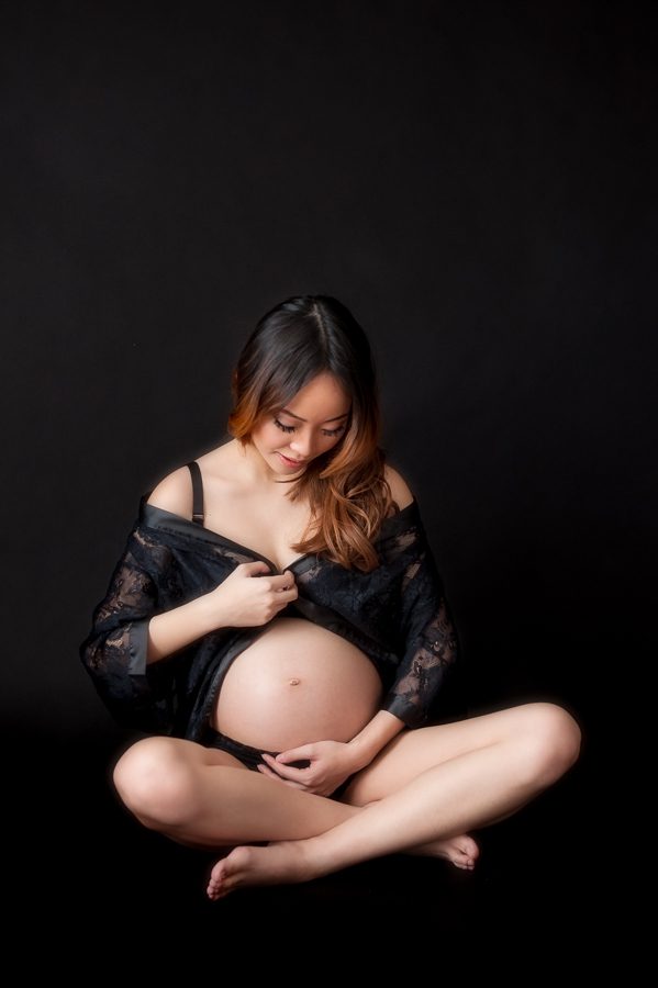 boudoir style maternity pose - maternity photography vancouver