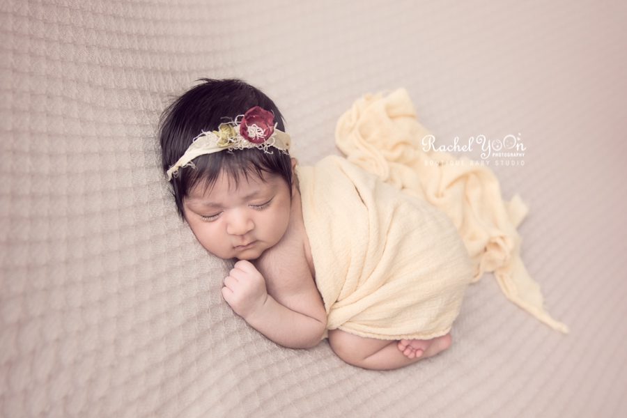 newborn baby girl bum up pose - newborn photography vancouver
