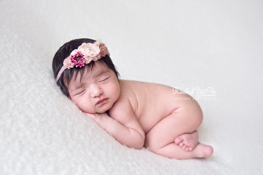 newborn baby bum up pose - newborn photography vancouver