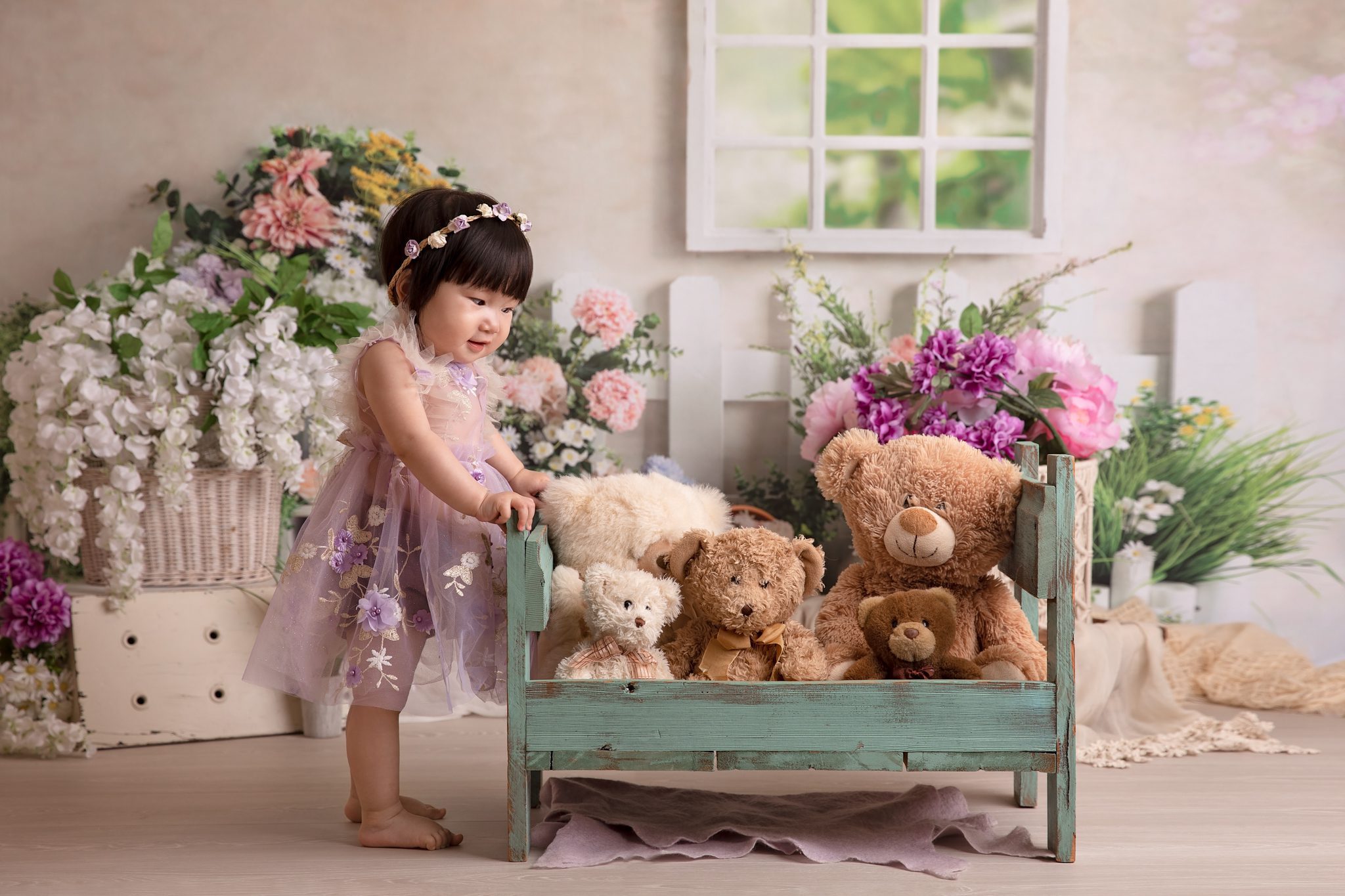 beautiful flower backdrop for 1 year baby session