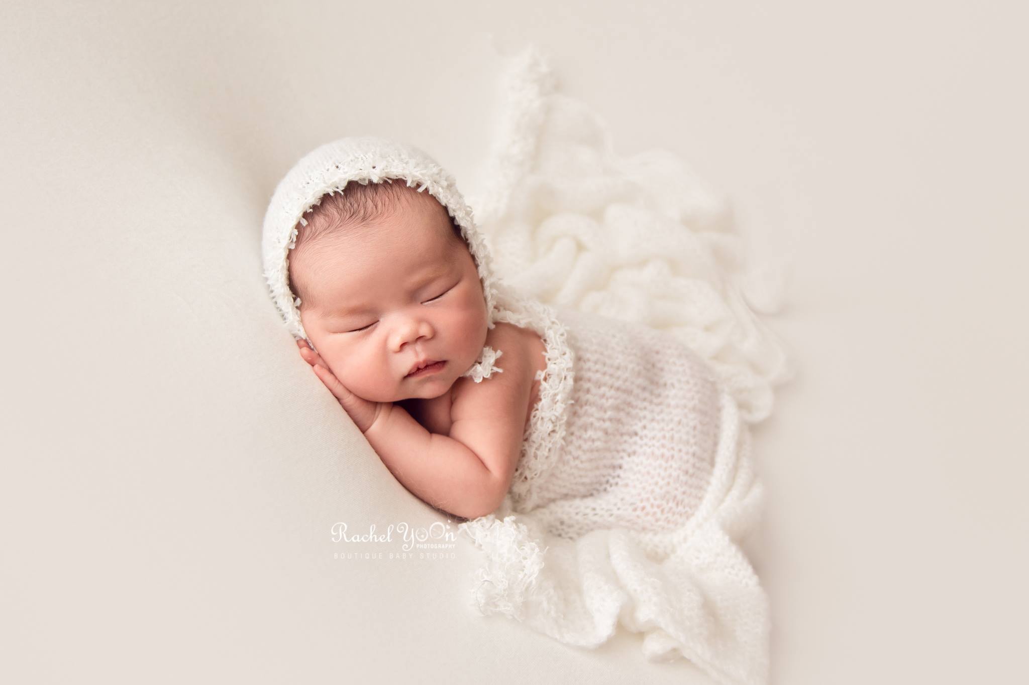 newborn photography vancouver - side pose