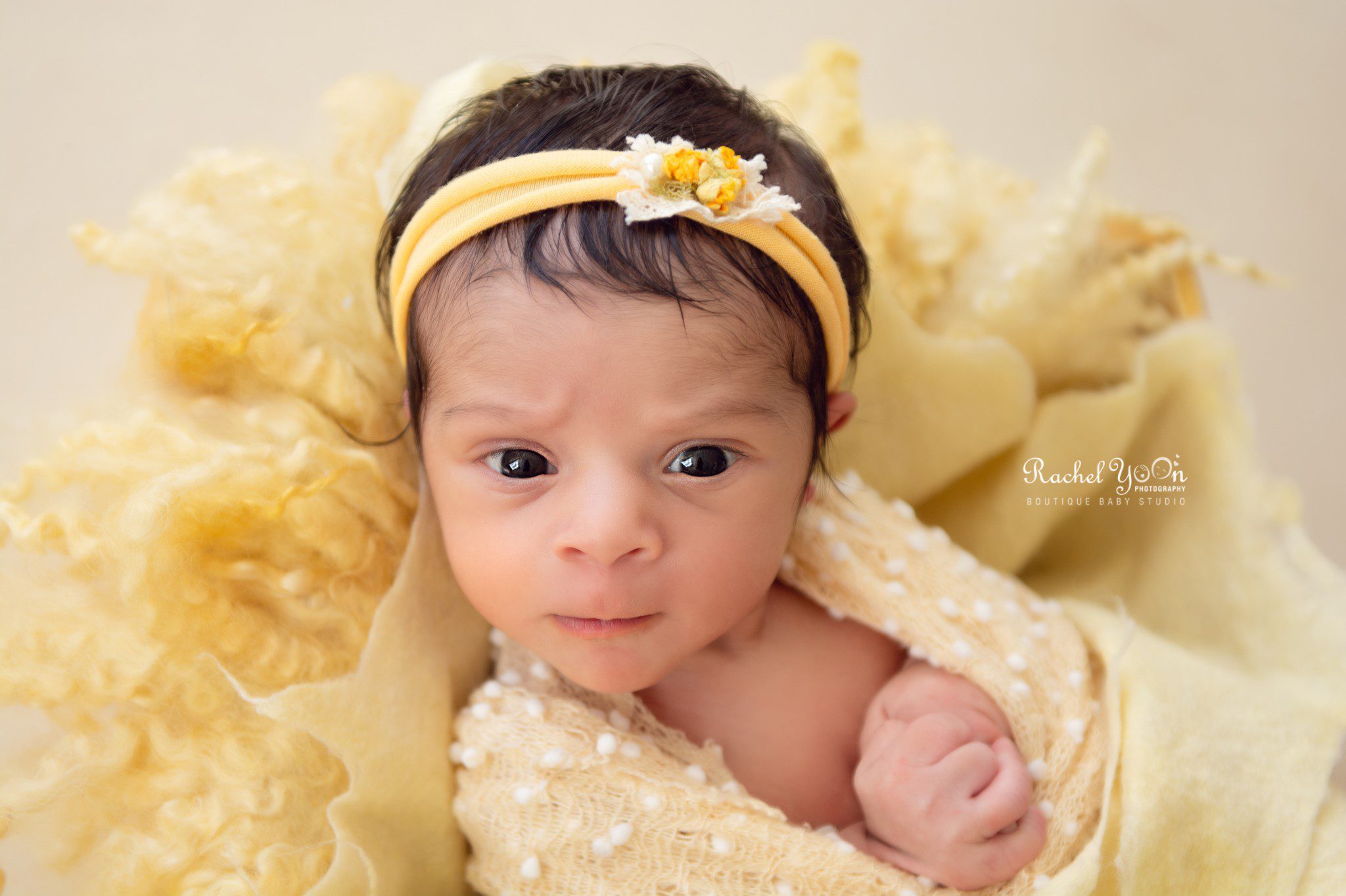 newborn photography vancouver - open eyes