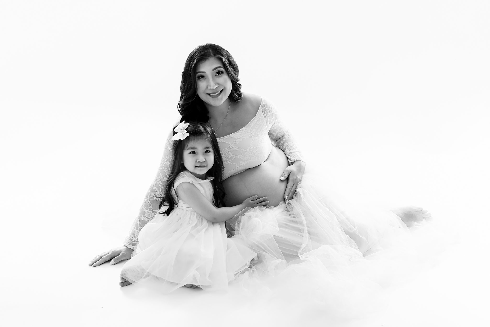 maternity photography with older sibling